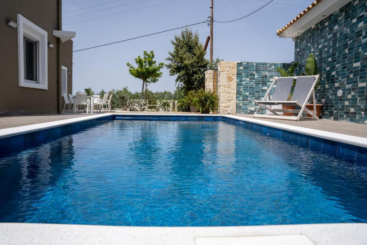 Thomas Villa Hersonissos - Private Pool - Sleeps 6 Экстерьер фото